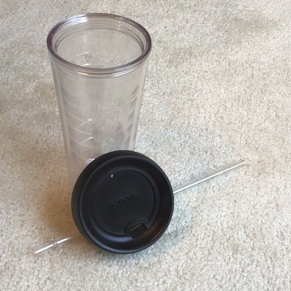 NWOT Ninja Tall Clear Tumbler with Lid and Reusable Straw - Picture 8 of 9